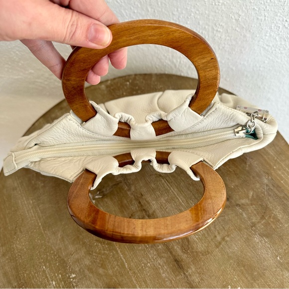 BaBee D Leather Whimsical Mushroom Embroidered Hand Bag Hobo with Wood Handles - Picture 11 of 16